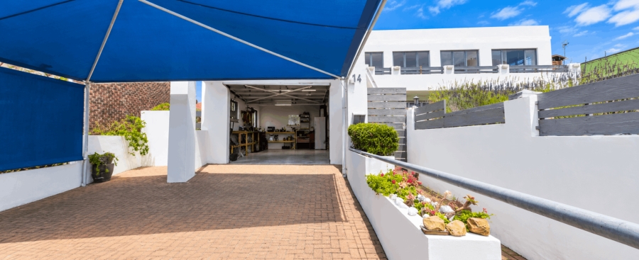 7 Bedroom Property for Sale in Kleinbaai Western Cape